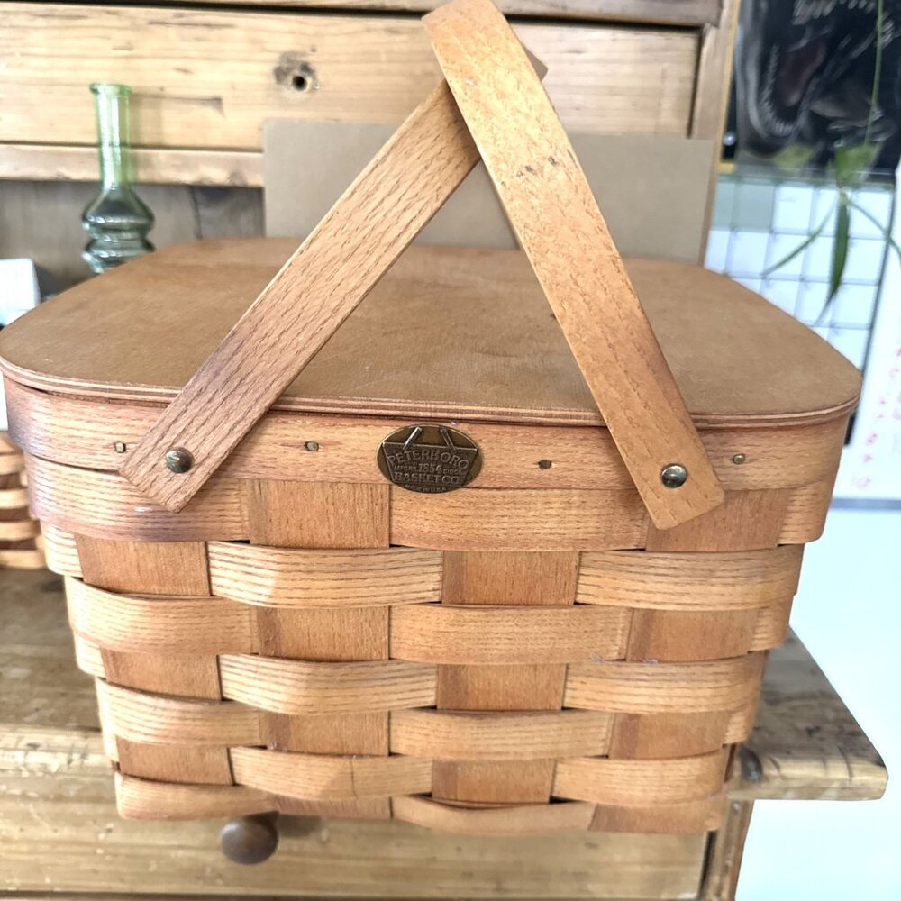 Peterboro Basket Co. Picnic Basket with Lid 13x13x8”